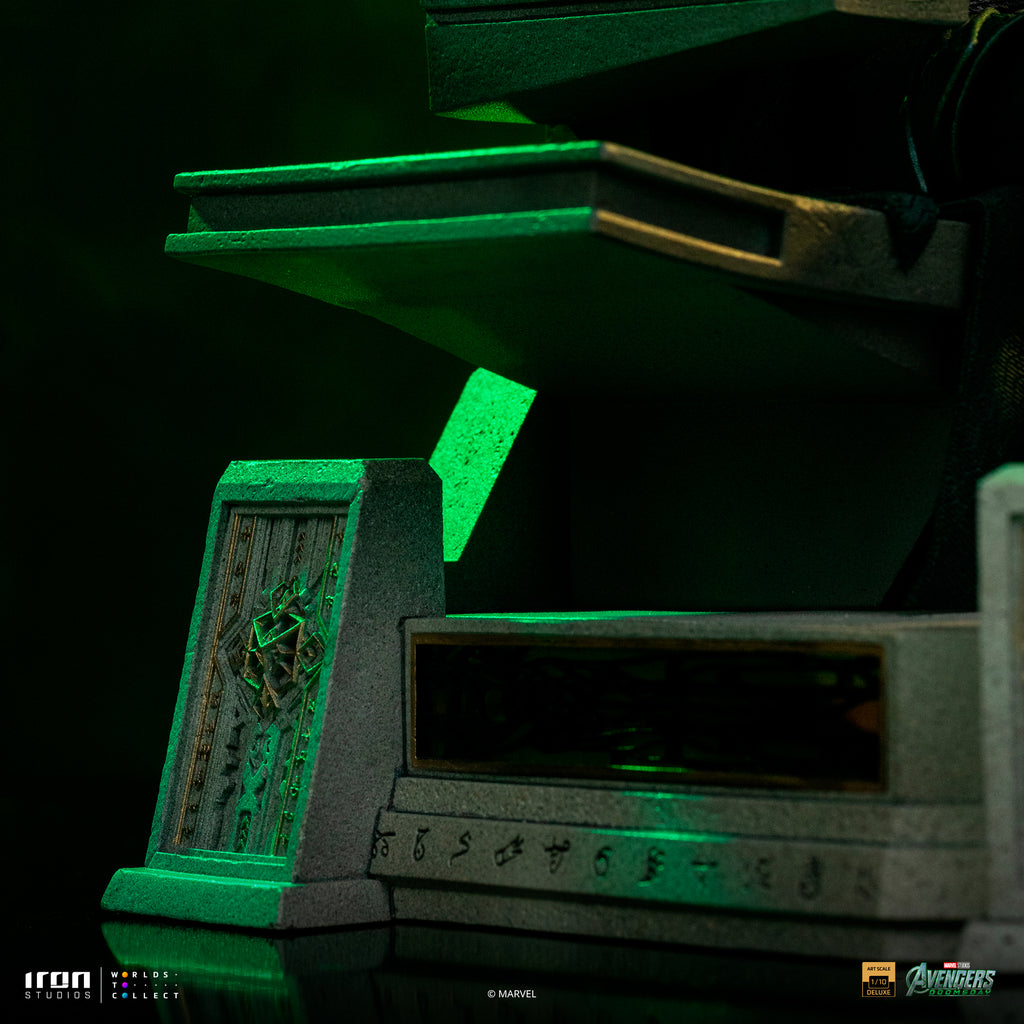 Avengers: ''Dr. Doom'' Statue