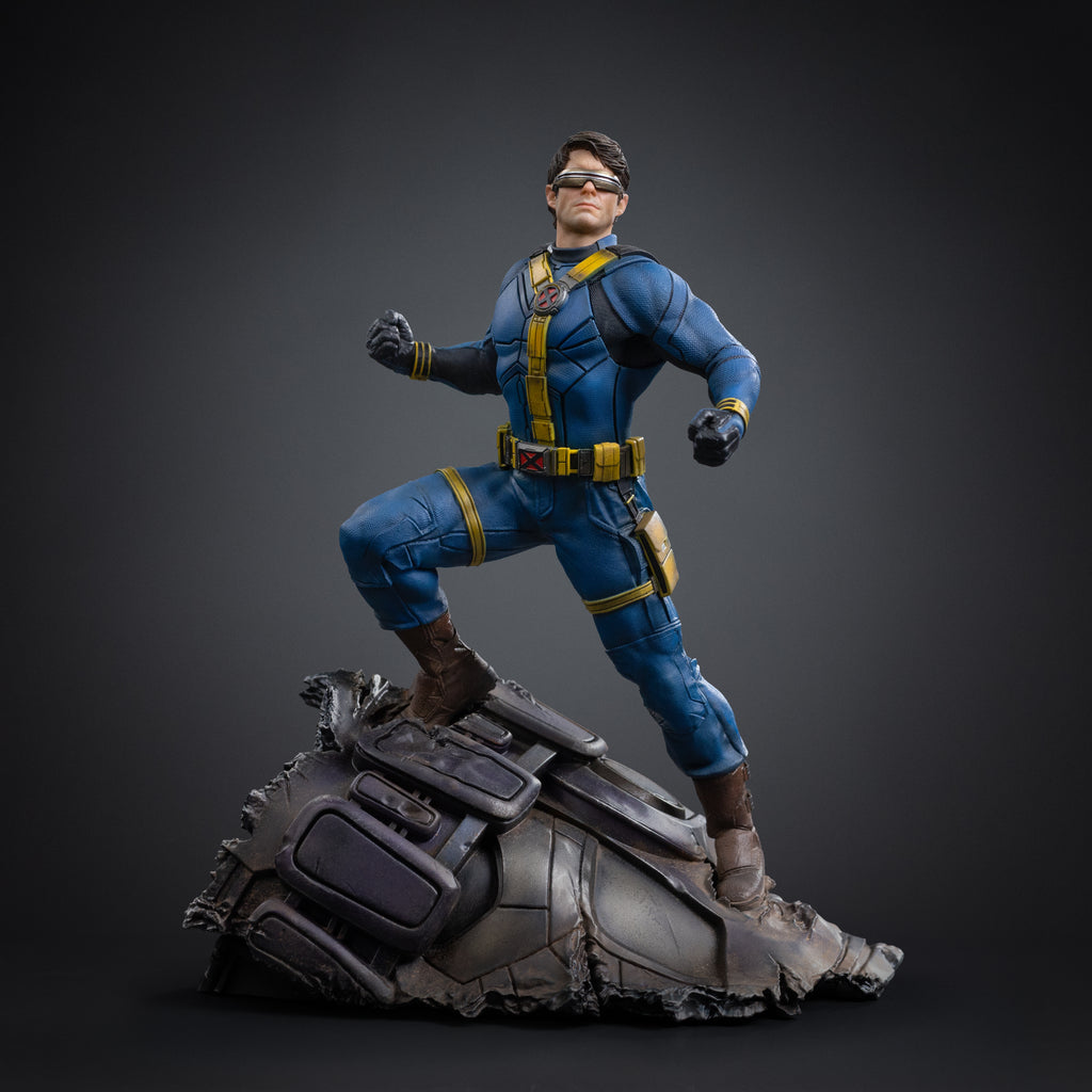 Avengers: ''Cyclops'' Statue