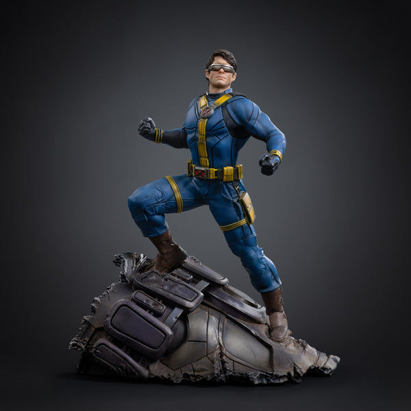 Avengers: ''Cyclops'' Statue