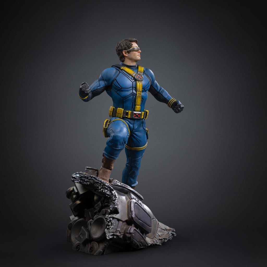 Avengers: ''Cyclops'' Statue
