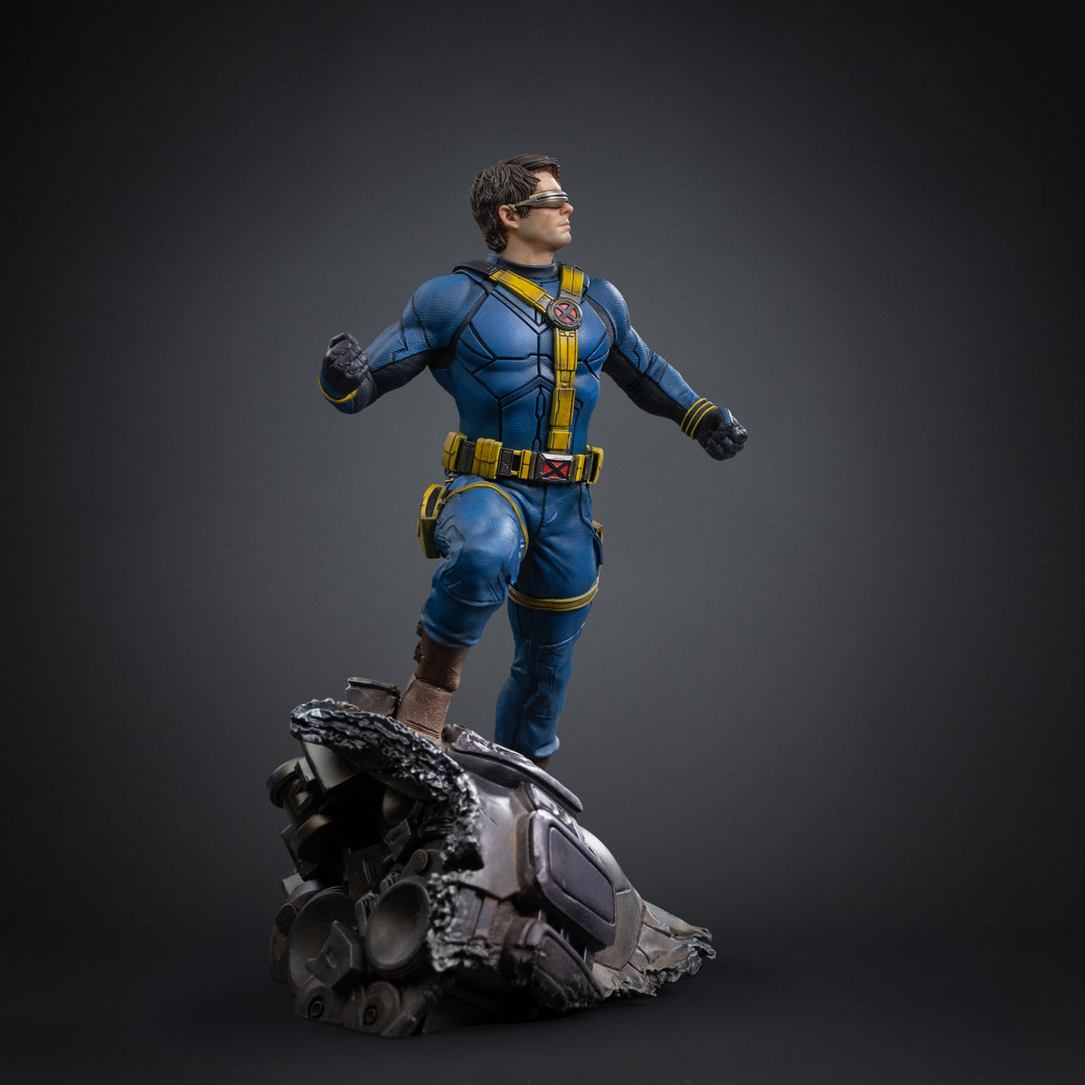 Avengers: ''Cyclops'' Statue